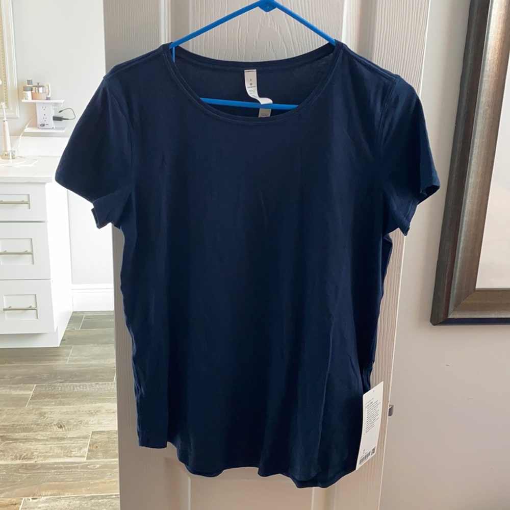Lululemon blue T-shirt
